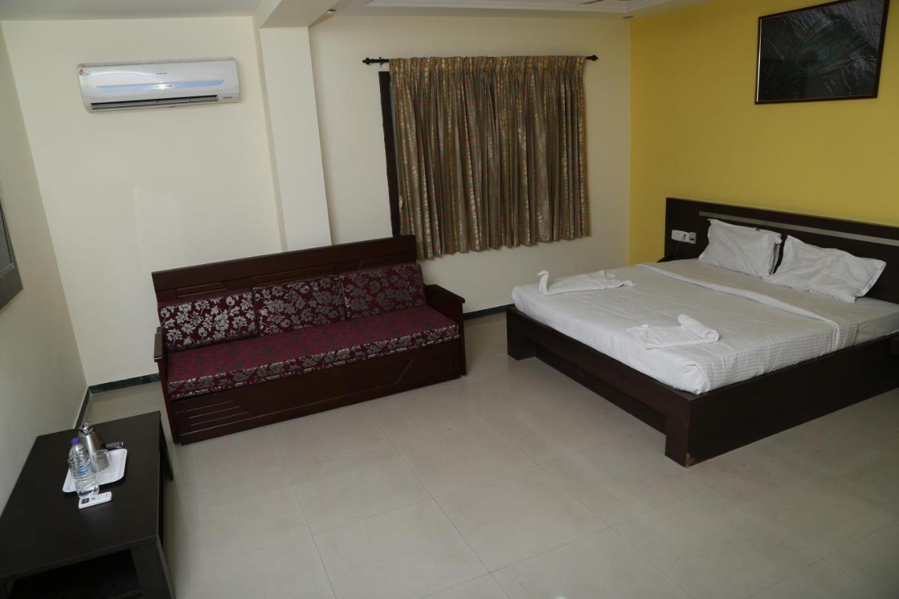 Landmaark Hotels Tiruppur Exterior foto